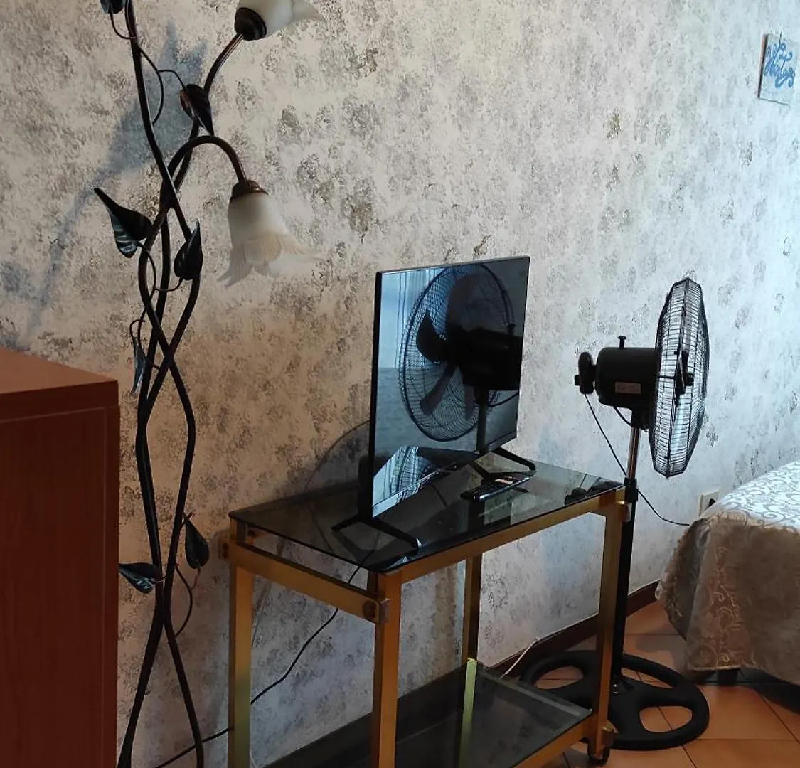 Wintage Bed & Breakfast Marino Italy